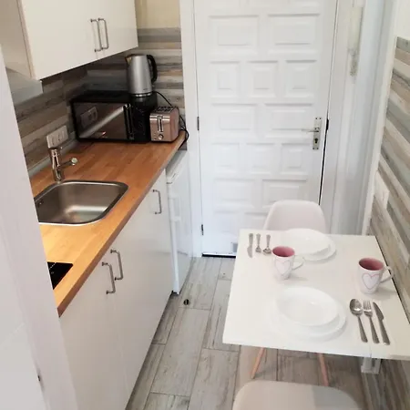 아파트 Designer 1 Bedroom White Tree 2 Minutes To The In The Center, Puerto De La Cruz, Tenerife