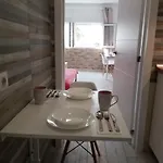 Designer 1 Bedroom White Tree 2 Minutes To The In The Center, Puerto De La Cruz, Tenerife Apartman