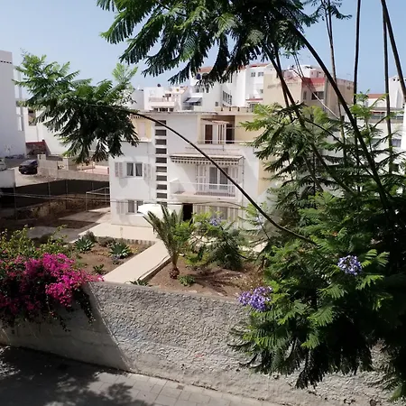 Designer 1 Bedroom White Tree 2 Minutes To The In The Center, Puerto De La Cruz, Tenerife Puerto de la Cruz